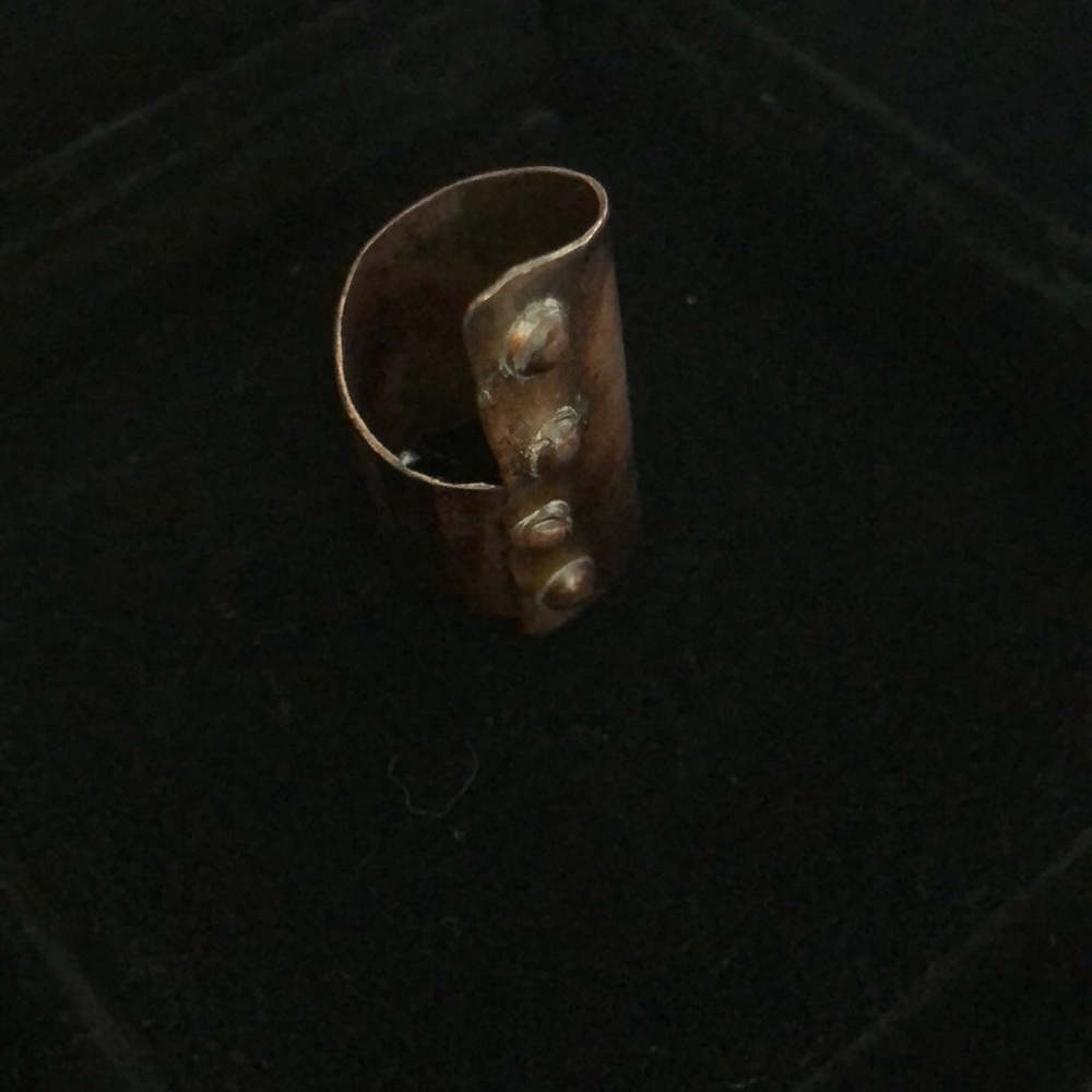 Unique Tarnished Copper Ring - image 4